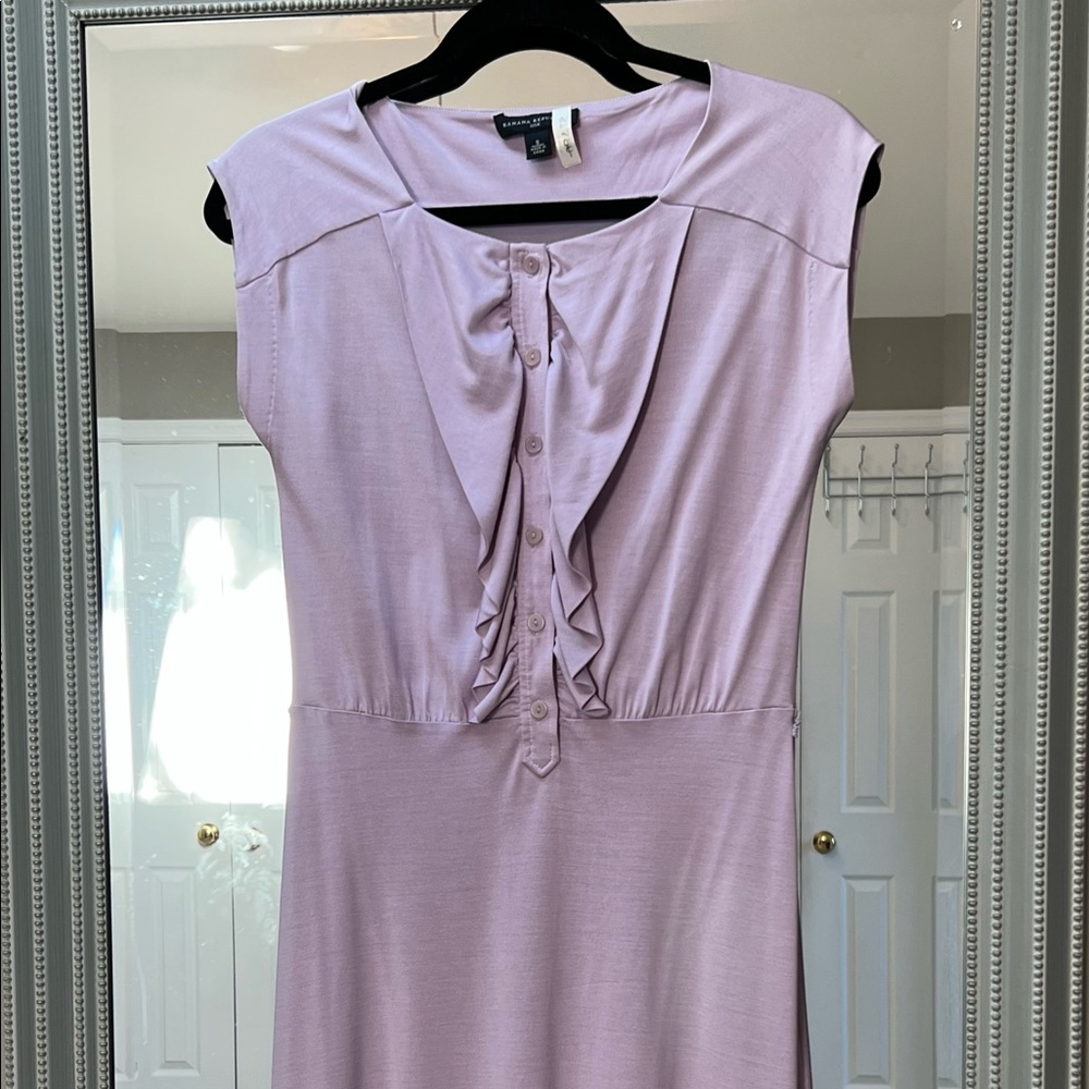 Banana Republic size Small (2-4) silk dress in Lavender